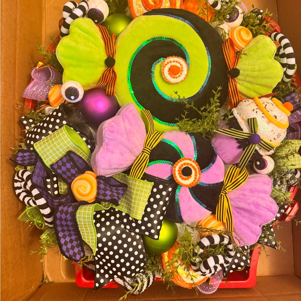 Whimsical Holiday Wreath - Green and Purple